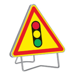 PANNEAU TRIANGLE AK17 FEUX TRICOLORES 1000mm TEMPORAIRE AVEC 2 SACS LESTAGE